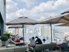 -阿瓦尼河滨曼谷酒店