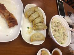 -小姜锅贴(凤凰街店)