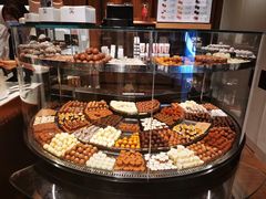 -Laderach 莱德拉(上海环贸iapm店)