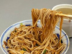 -高师傅特色米粉汤包(建设路店)