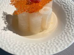拇指橙爽口萝卜-屋里厢上海菜馆