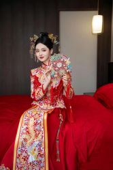 -艺憬婚纱礼服·造型(二七万达店)