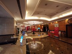 -深圳富苑皇冠假日套房酒店