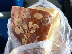 榴莲奶酪包-丁香西饼屋(桂林路店)