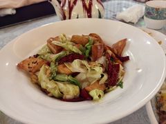 -汗腾格里·风味餐厅(新疆驻京办店)