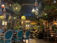 -临界音乐酒馆·小龙虾·江湖菜(华熙LIVE·鱼洞店)