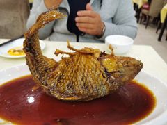 罾蹦鲤鱼-奥华餐厅·老张记(台基厂店)