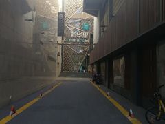 -新华里咖啡书吧(新华书店小寨店)