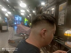 -海文先生国潮烫染男士理发馆