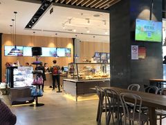 -巴黎贝甜(大宁国际商业广场店)