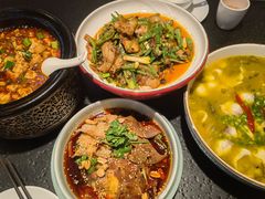 -万重锦·人文川菜馆(骡马市店)