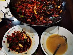 -富正毅三下锅(体育馆店)