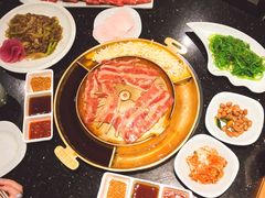-猪啊牛呀羊啊铜盘烤肉(正大广场店)