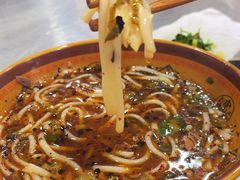 -花溪牛肉粉(八鸽岩店)