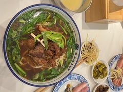 -镇南锅盖面馆(解放路店)