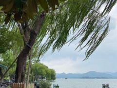 -杭州湖滨银泰in77
