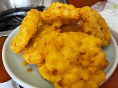 现炸玉米饼-刘胖娃鱼庄·特色肥肠鱼(杨家坪店)