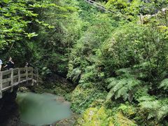-龙水峡地缝景区