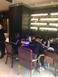 -苑苑发型设计