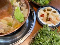 -岳记兴隆·青城腊排铜火锅(融创店)