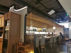 大堂-左庭右院鲜牛肉火锅(浦江欢乐颂店)