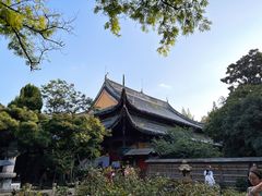 -龙华寺