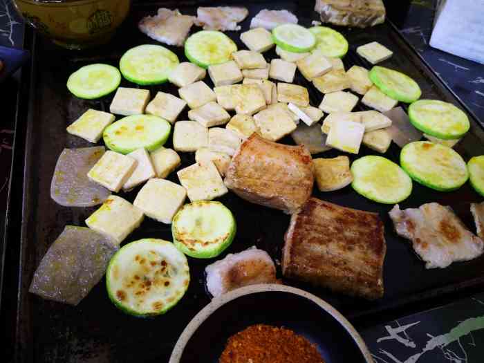 打分 爆浆小豆腐还不错～跟普通烤肉味道差不多 作为双人餐份量太太多