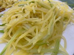 西芹土豆丝-毛毛春饼(尚志大街店)