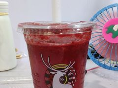 冰镇杨梅瑞纳冰-瑞幸咖啡(解放碑英利大融城店)