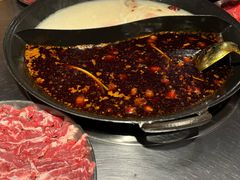 -鹿鸣山草本茶香火锅(园西路店)
