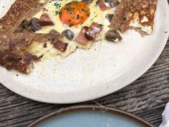 鸡蛋蘑菇熏肉荞麦可丽饼-RAC BAR(安福路店)