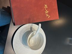 -鲜入唯煮·港式海鲜牛肉火锅(金宝街店)