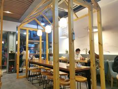 大堂-红小满休闲餐厅(十全街店)