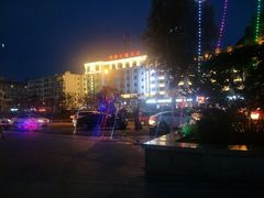 -人民防洪胜利纪念塔