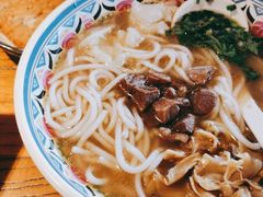 -鑫花溪牛肉米粉(文星广场店)