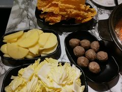 炸腐竹-蜀八婆鲍鱼鸡虾煲虾(东方广场店)
