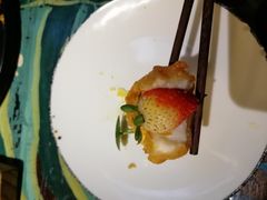 草莓脆奶-烛影拾光观景餐厅·创意菜·摄影·小提琴(大唐不夜城店)