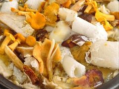 火锅野生菌-双喜农庄·菌香园(安居家园店)