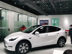 -TESLA 特斯拉(北京颐堤港体验店)