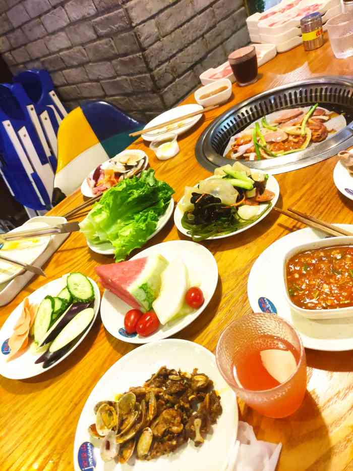 金滏山自助烤肉(武汉摩尔城旗舰店)