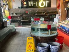 -黄泥岗·地道湖北菜(奥特莱斯店)