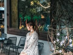 -莓园冰淇淋店