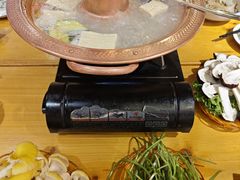 -民食香·腊排骨野生菌美食(木府店)