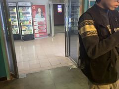 -荒岛实景沉浸密室(江汉路1店)