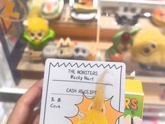 -泡泡玛特POPMART(上海环球港店)