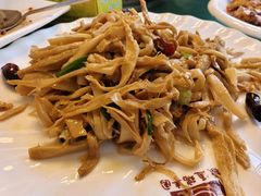 -瑞丰园庭院餐厅·白族传统家常菜