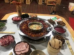 -正贰捌经重庆老火锅(建设路店)