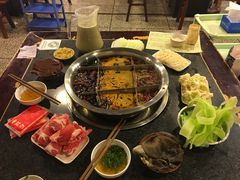 -邓莽子老火锅(中兴路总店)