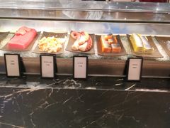 -广州万富希尔顿酒店·感趣自助餐厅·金秋蟹宴生蚝海鲜刺身烧烤