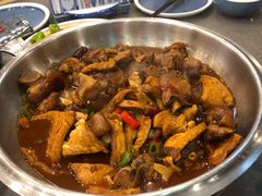 湘味猪脚锅-东北农家小院(定西路店)